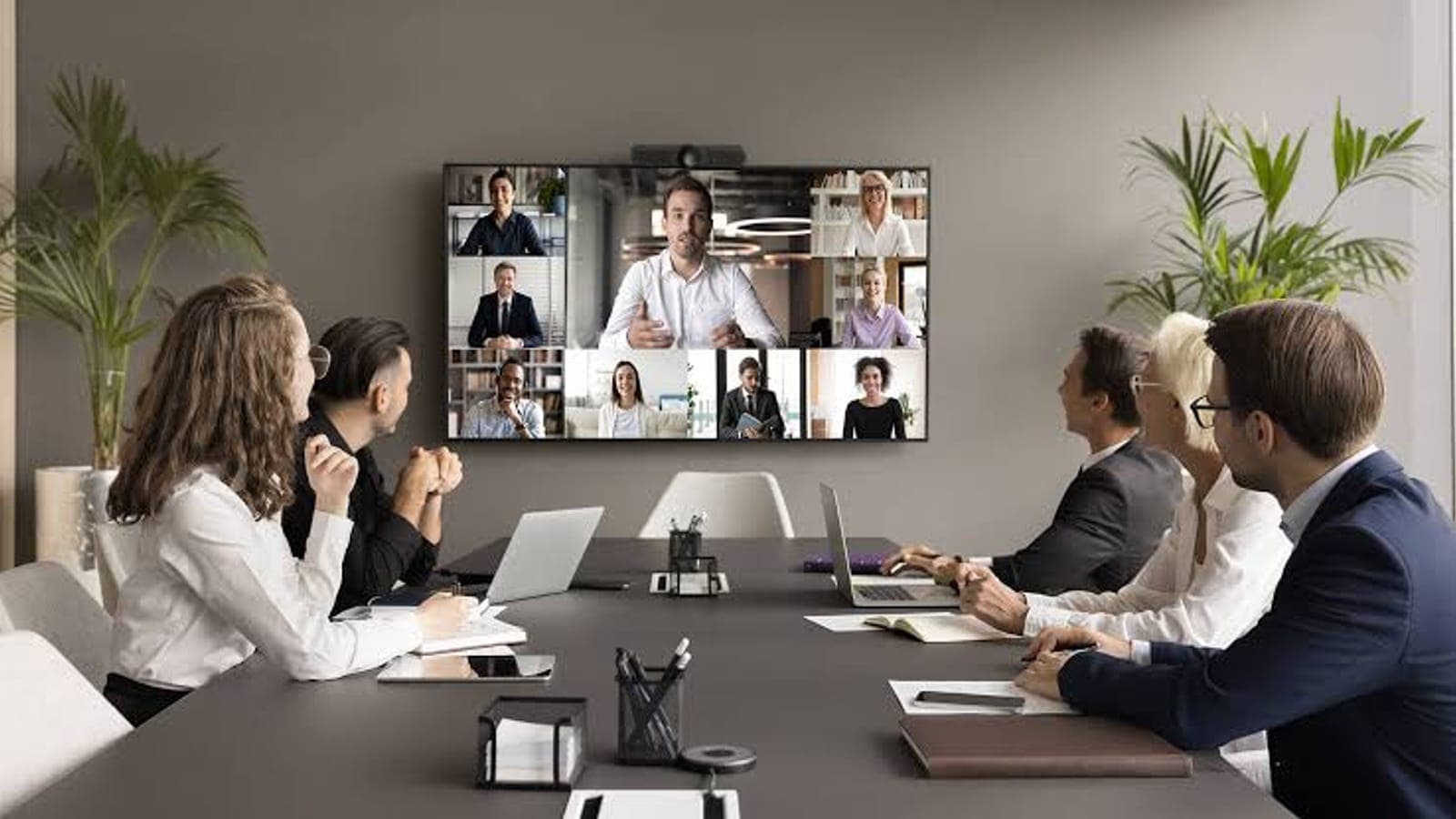 Team on a video call, representing IT support for remote and hybrid work